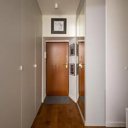 Park Moczydlo Happy Apartment Warsaw